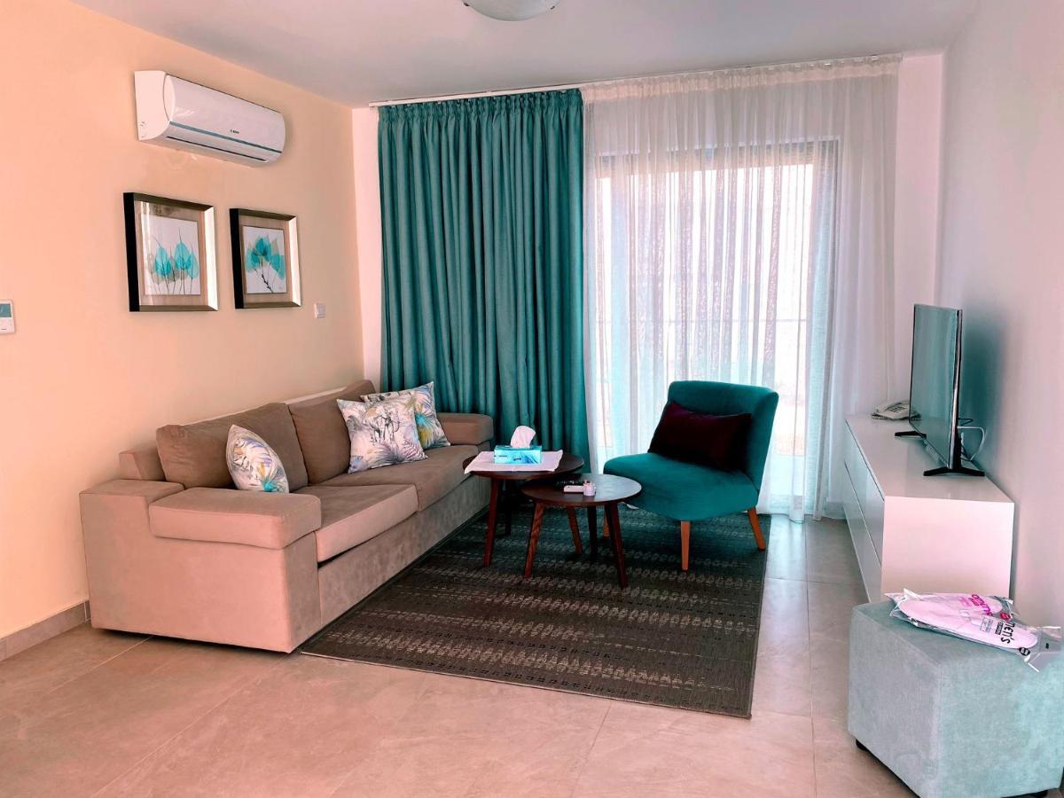 Victoria Suites Пафос Екстер'єр фото